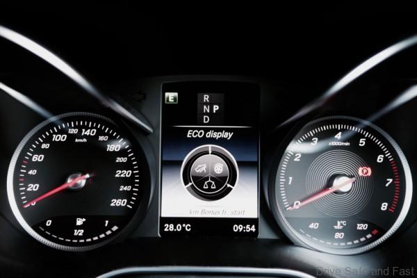 Mercedes-Benz-GLC-250 - 17