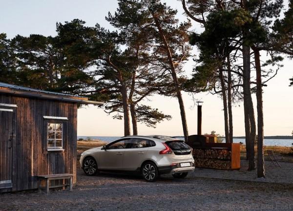 Volvo-V40_Cross_Country_2