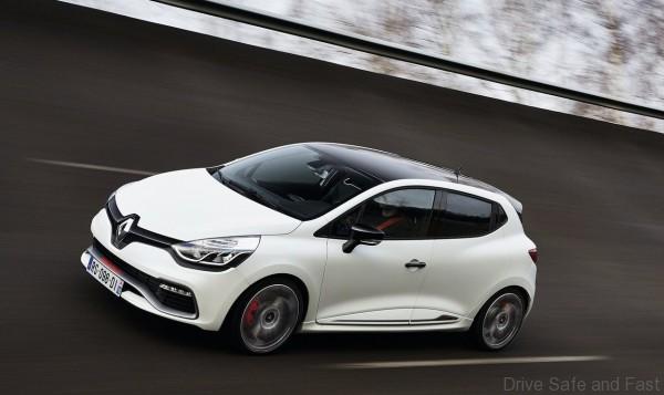 Renault-Clio_RS_220_Trophy_EDC_2016