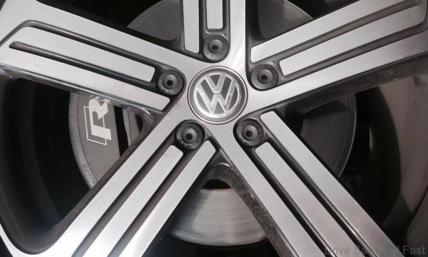 Volkswagen-Golf-R - 6