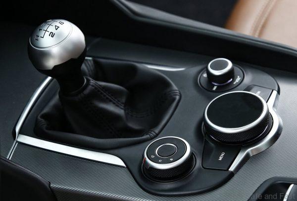 Alfa_Romeo-Giulia-2016-1600-11