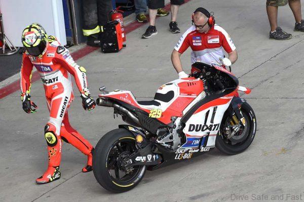 Ducati retains Dovizioso 3