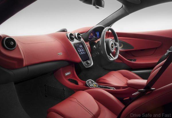McLaren-570GT-2017_6