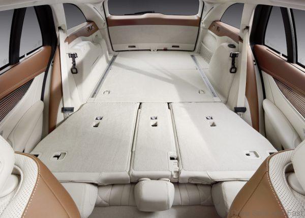 Mercedes-Benz E-Class Estate (BR 213), 2016