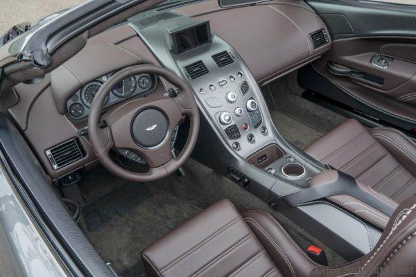 Vantage GT12 Roadster 4