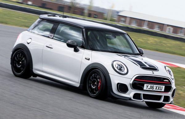 BMW_mini_cooper_jcw_challenge