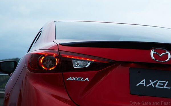 Mazda-Axela-4