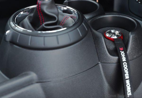 mini_cooper_jcw_challenge_10