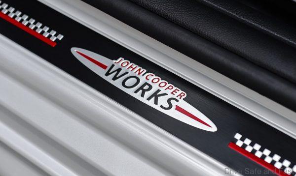 mini_cooper_jcw_challenge_4