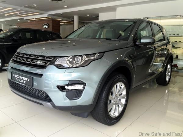 Land Rover Discovery Sport_Showroom_2