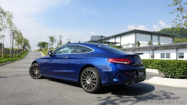 Mercedes-Benz-C-Coupe-C250-9