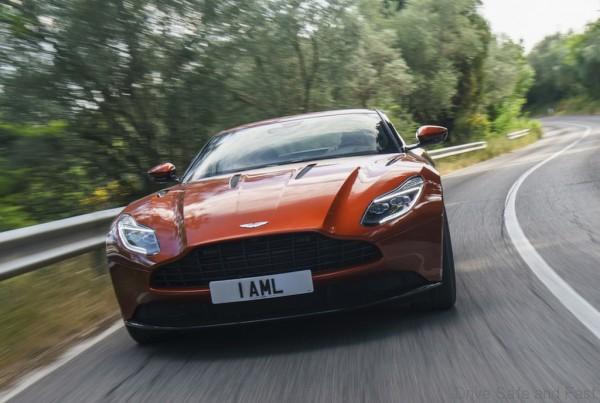 aston_martin_db11_5