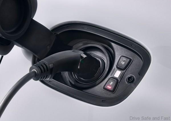 porsche-panamera_4_e-hybrid-2017-1280-0e