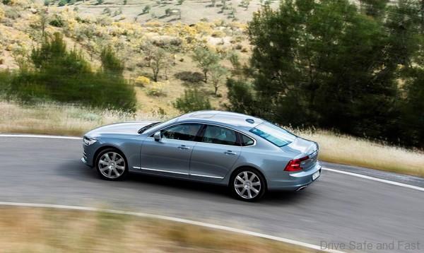 New Volvo S90 location driving