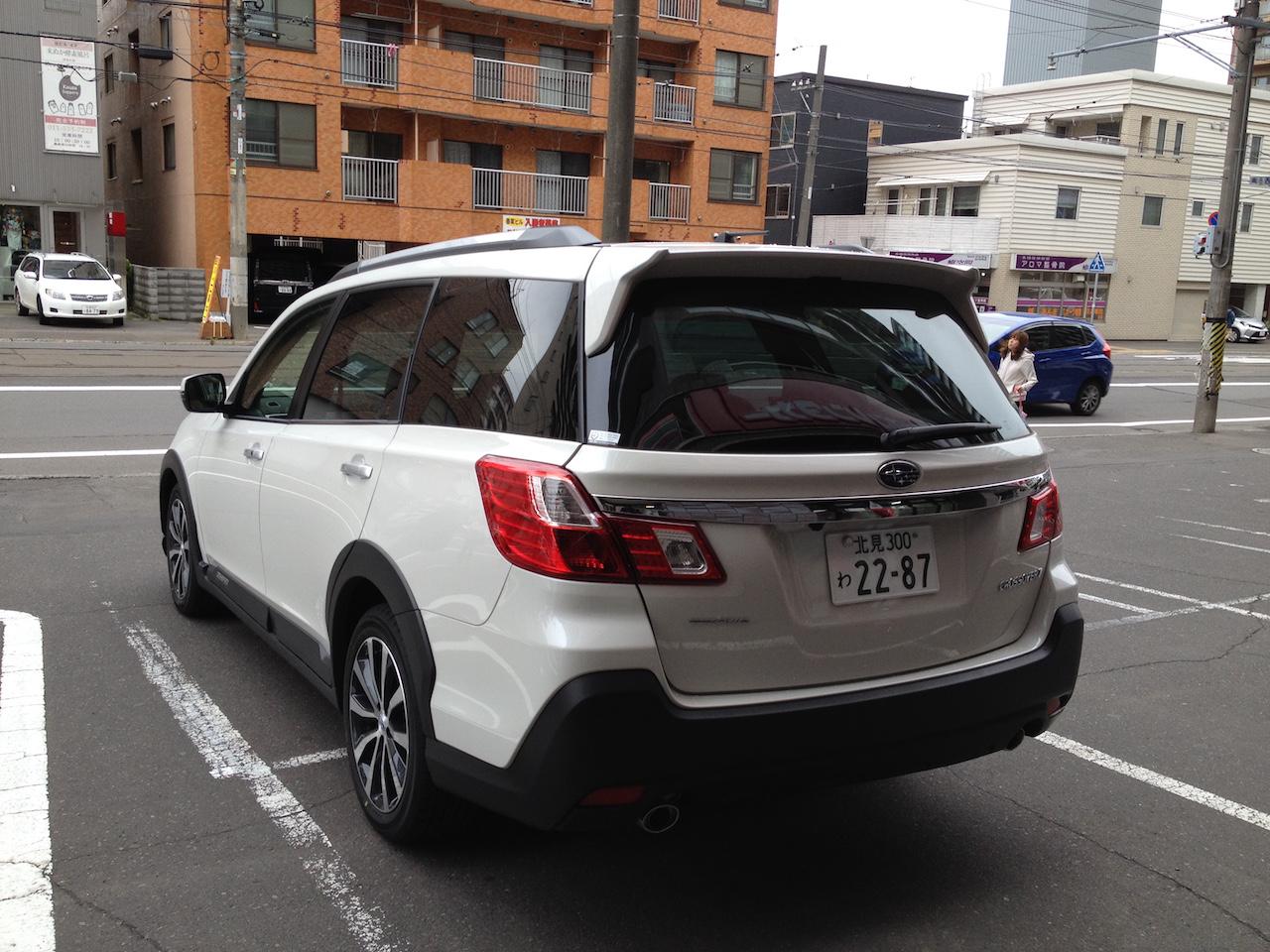 Subaru new "CROSSOVER 7 (crossover Seven)"