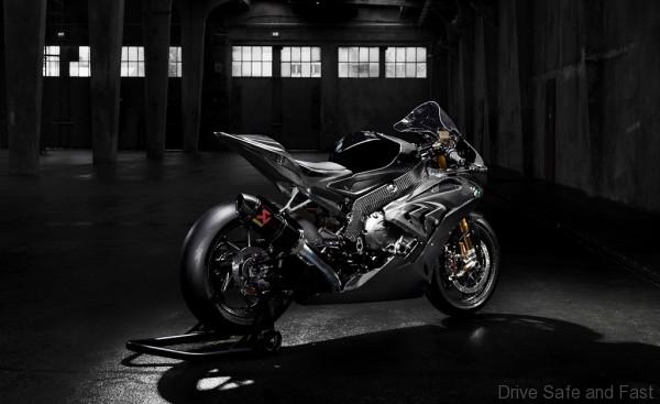 p90242020_highres_bmw-hp4-race-advance