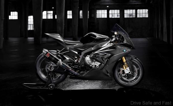 p90242022_highres_bmw-hp4-race-advance