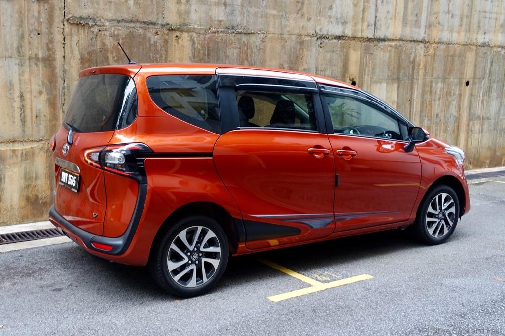 Toyota Sienta 1.5V Review It Fits Perfect Drive Safe  Toyota Sienta 1.5V Review It Fits Perfect Drive Safe
