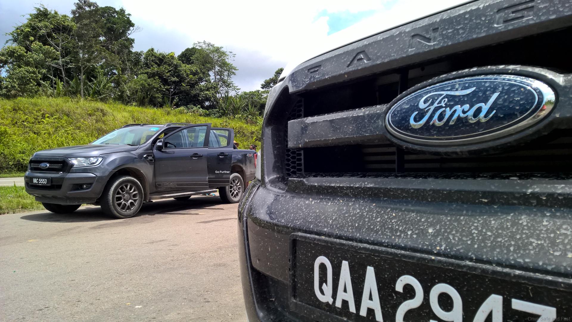 What is the difference between 4WD and AWD?