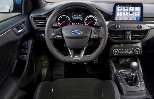 Ford Focus ST interior