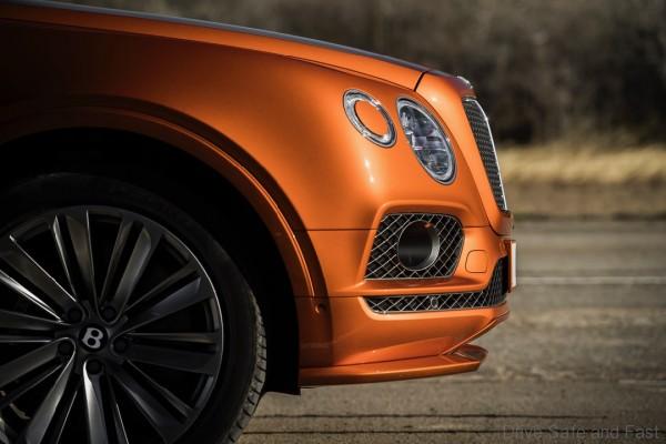 Bentley Bentayga Speed hood
