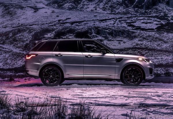 2020 Range Rover Sport HST Profile 1