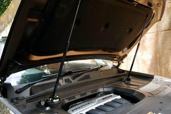 Proton X70 hydraulic strut hood prop