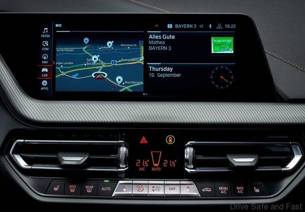 BMW M235i xDrive Gran Coupe entertainment