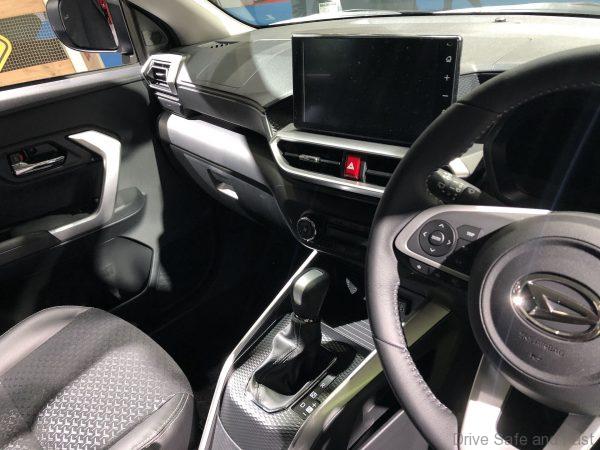 Daihatsu SUV 2220_entertainment screen
