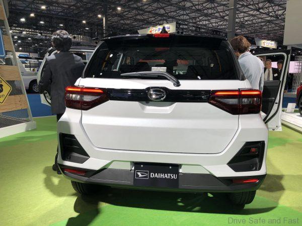 Daihatsu SUV 2020_rear