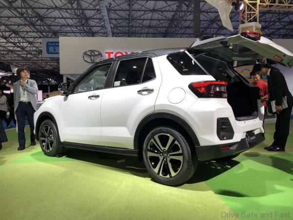 Daihatsu SUV 2020_rear