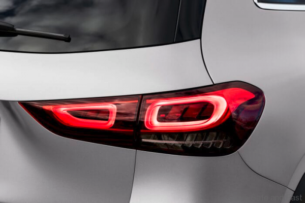 Mercedes-Benz GLA taillight