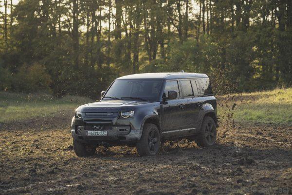 Land Rover Defender 4x4 SUV 2020 model