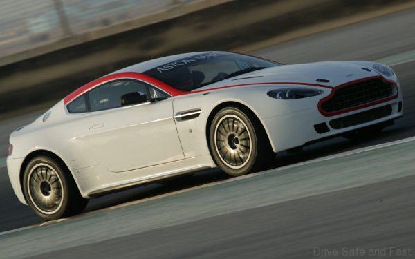 Aston Martin Vantage 2019