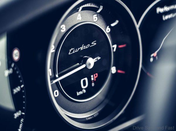 2020 Porsche 911 Turbo S meters