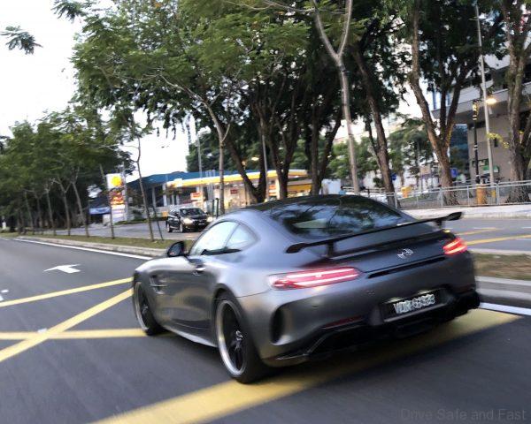 Mercedes-Benz AMG GT R