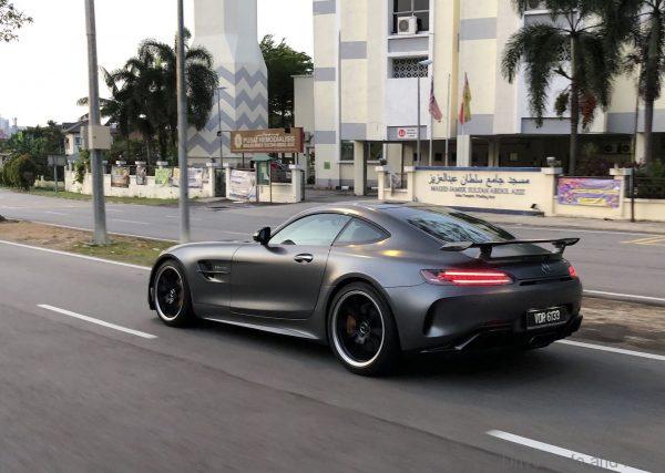 Mercedes-Benz AMG GT R