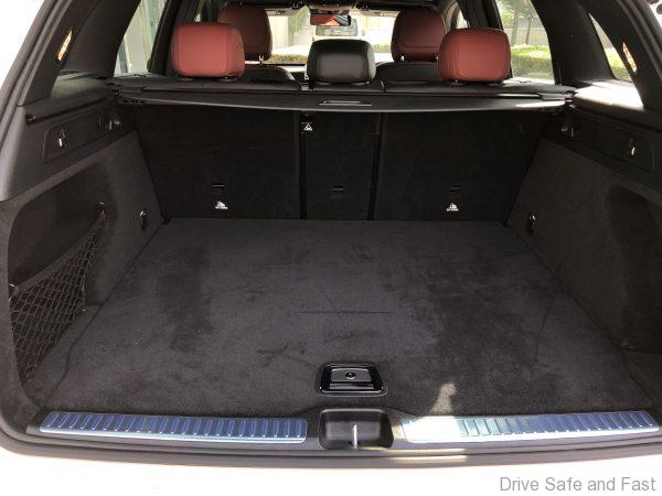 Mercedes-Benz GLC 300 4-Matic rear luggage space