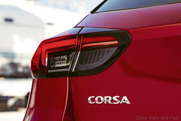 2020 Opel Corsa nameplate