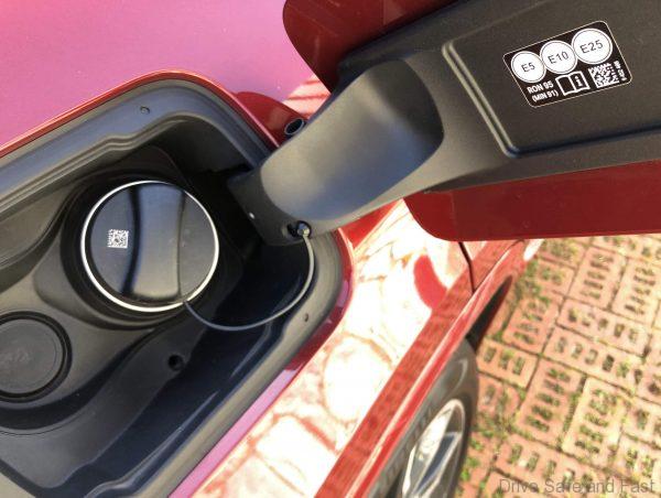 BMW X4 xDrive30i M Sport petrol cap