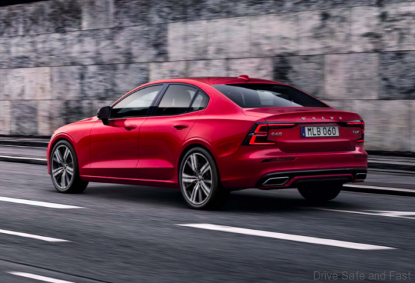 Volvo S60 T8 red