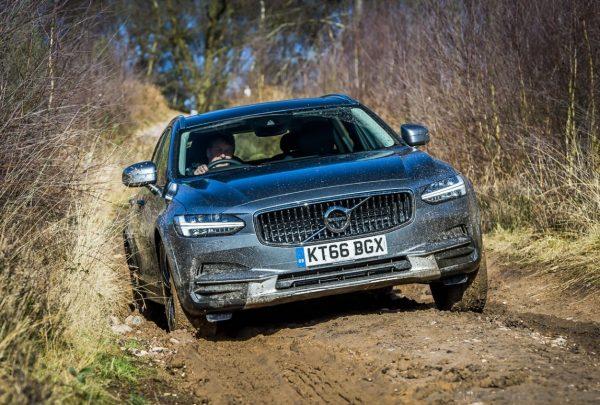 Volvo V90 off road