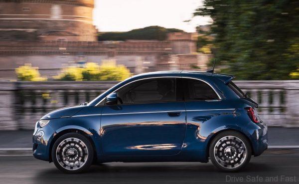2020 Fiat 500 la Prima_motion side view