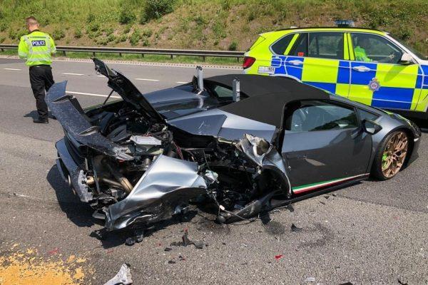 Lamborghini Huracan accident England