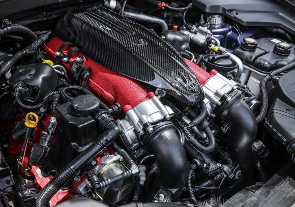 2020 Maserati Levante Trofeo V8_engine