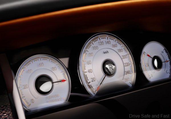 Rolls-Royce Black Badge power reserve