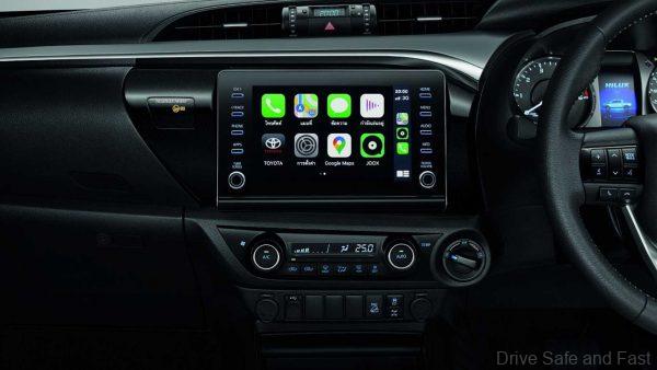 Toyota Hilux 2021_entertainment