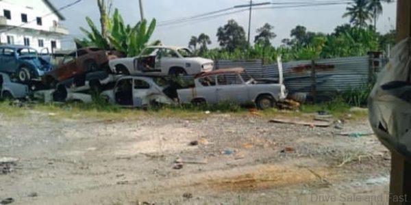 Classic car garage closes