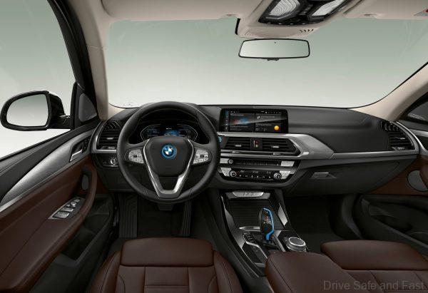 BMW iX3 EV_dashboard