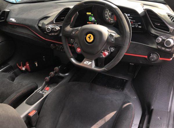 Ferrari 488 Pista Piloti Test Drive_drivers seat